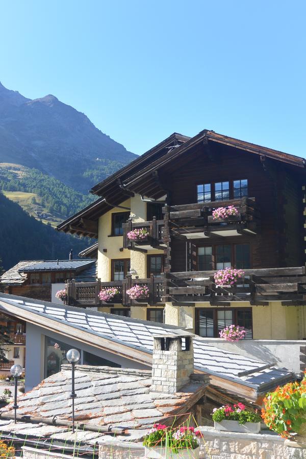 Hotel Baergsunnu Saas-Grund Exterior foto
